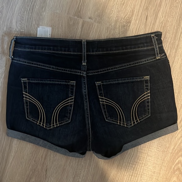 Short short high rise dark wash Jean short - Picture 2 of 2
